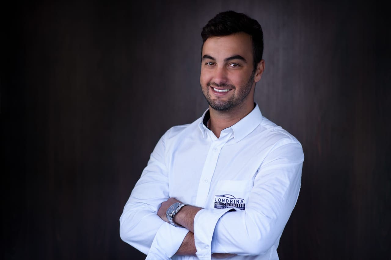 uniforme empresarial masculino